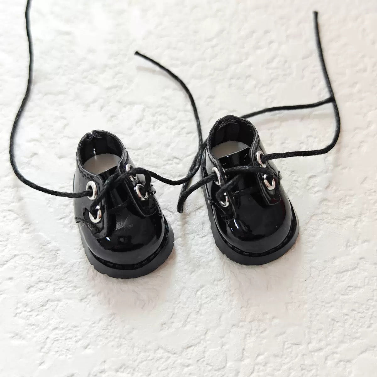 Labubu Shoe – Glossy Patent Leather Lace-Up Dress Shoes