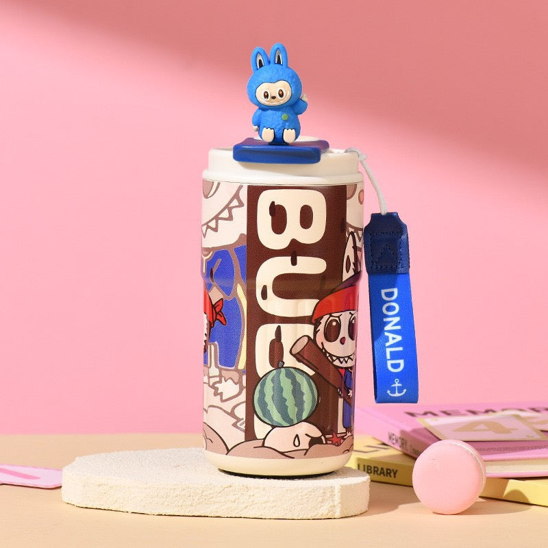 Labubu Travel Mug – 450 ml Insulated Steel Cup with Resin Labubu Doll Lid & Wrist Strap