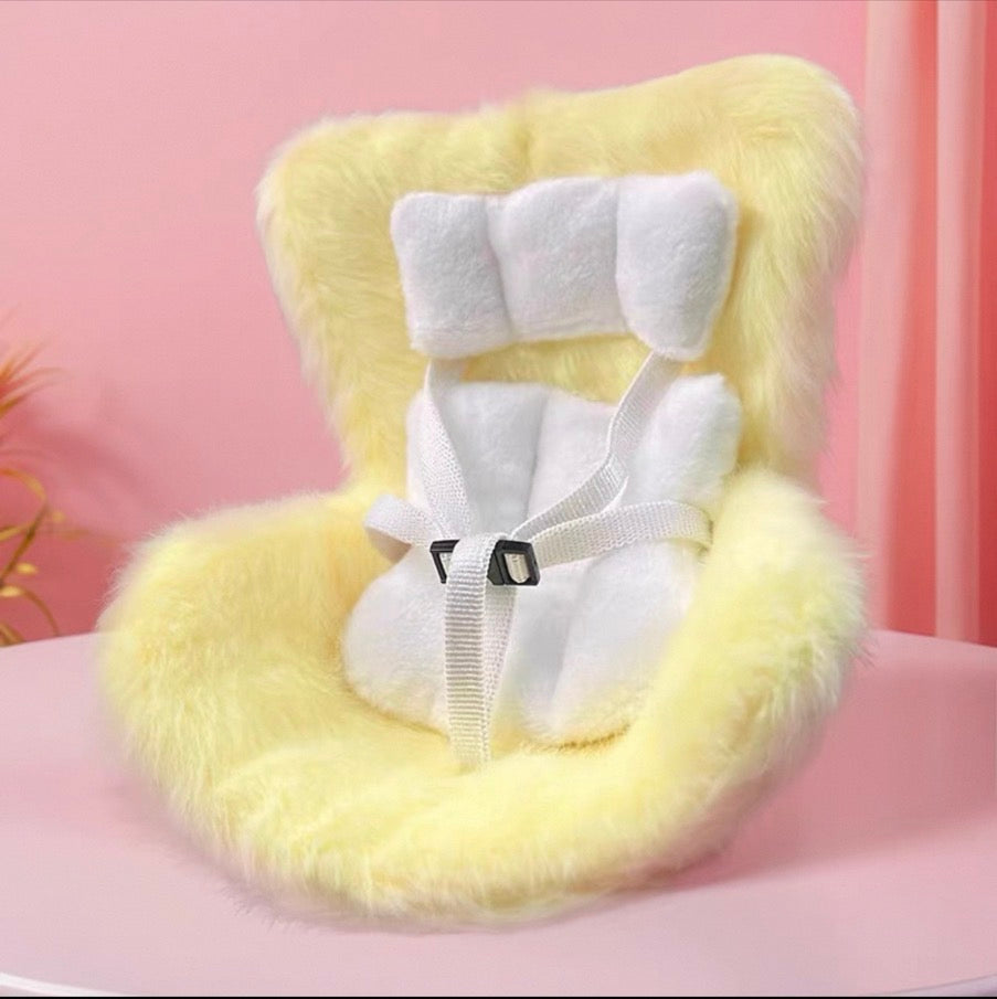 Labubu Car Doll Seat – Plush Dashboard Safety Seat with 5-Point Harness